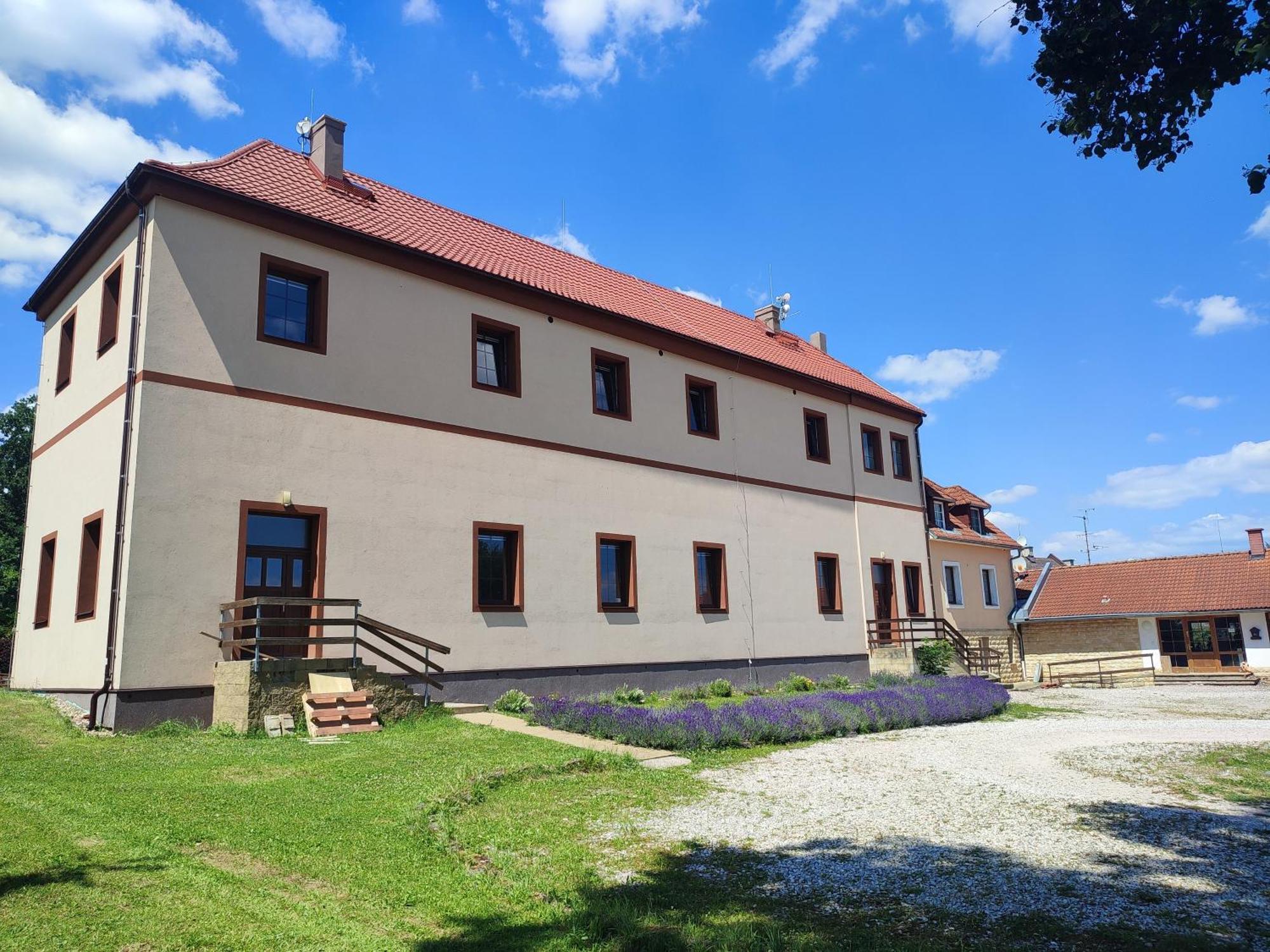 Zamecek Cerov Apartment Jicin Exterior photo